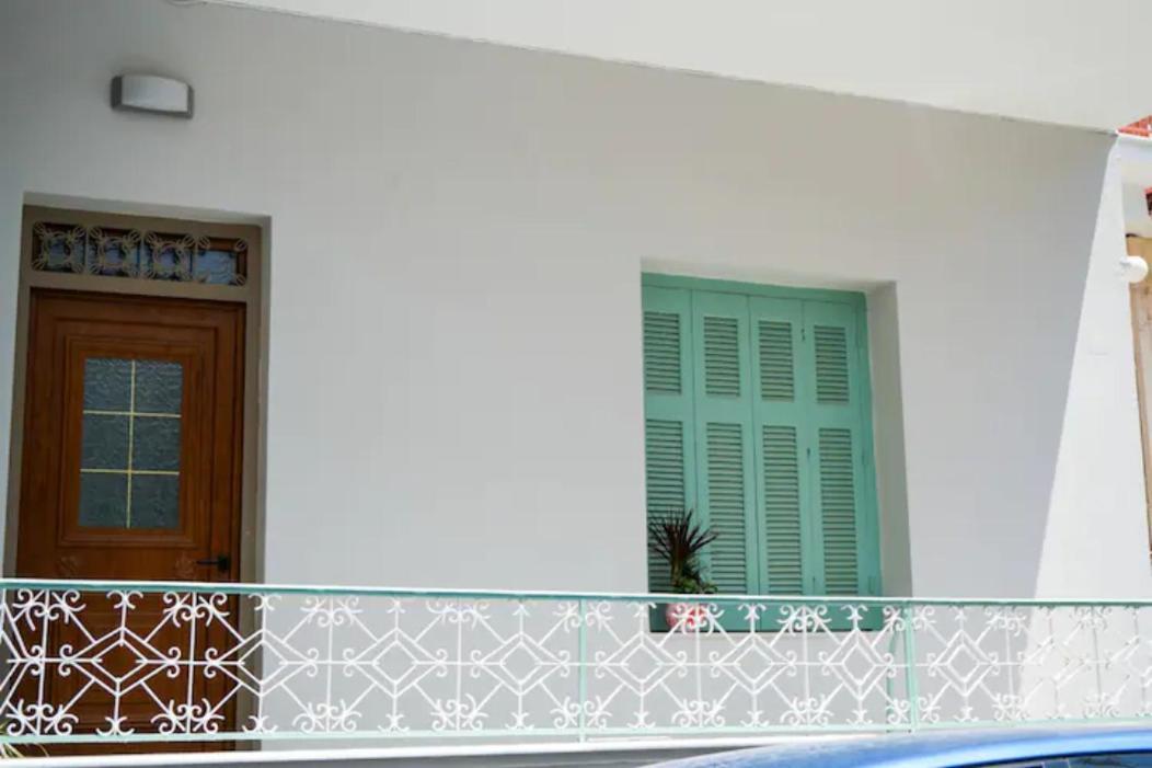 Ευχάριστο Σπίτι Στο Κέντρο Της Πόλης Του Ναυπλίου. Apartman Návplio Kültér fotó